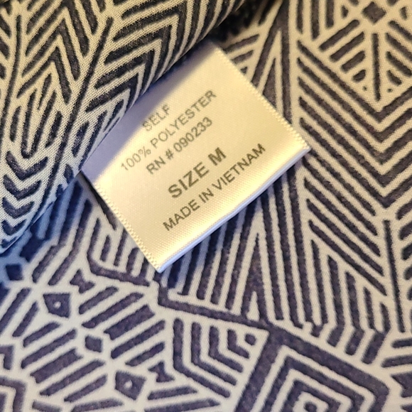 Kirra sheer with lace pattern top in medium - Picture 6 of 8